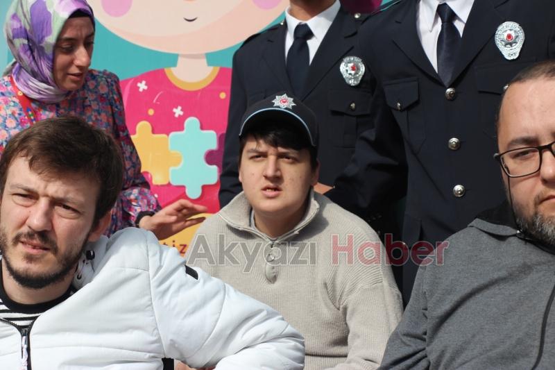  Özel Çocuklardan Polis Teşkilatına Duygu Yüklü Tablo