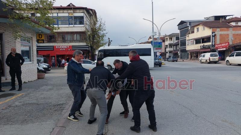Kavga ihbarına giden polislere sürpriz kutlama