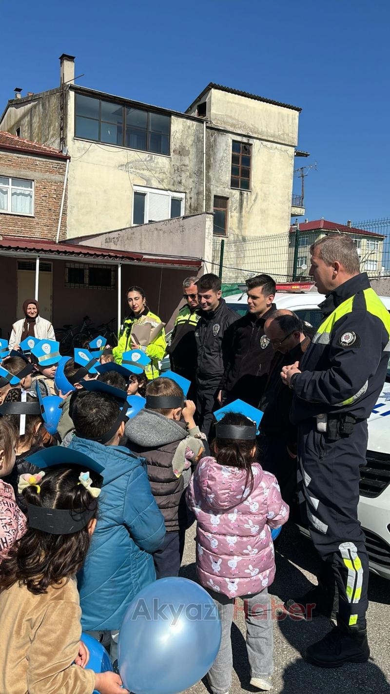 Minik Kalplerden polislere sevgi seli