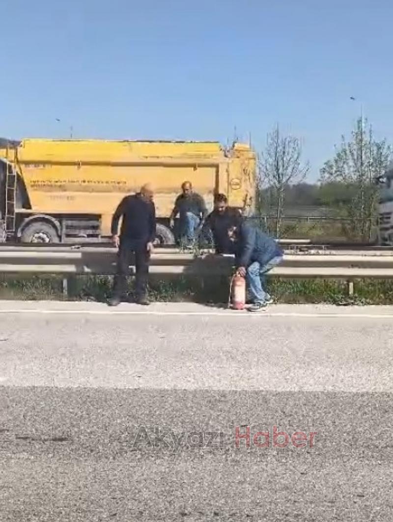 D100'de araç alev aldı