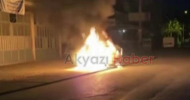 İsrail'e tepki için yeni aldığı aracını ateşe verdi