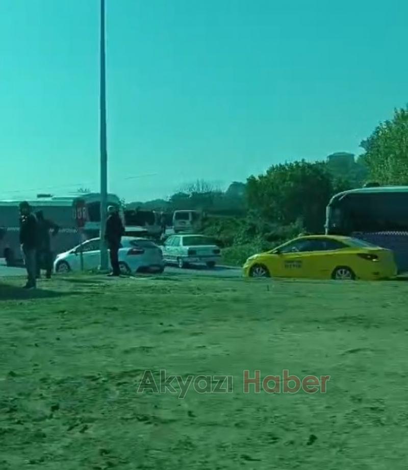 Halk otobüsü kaza yaptı