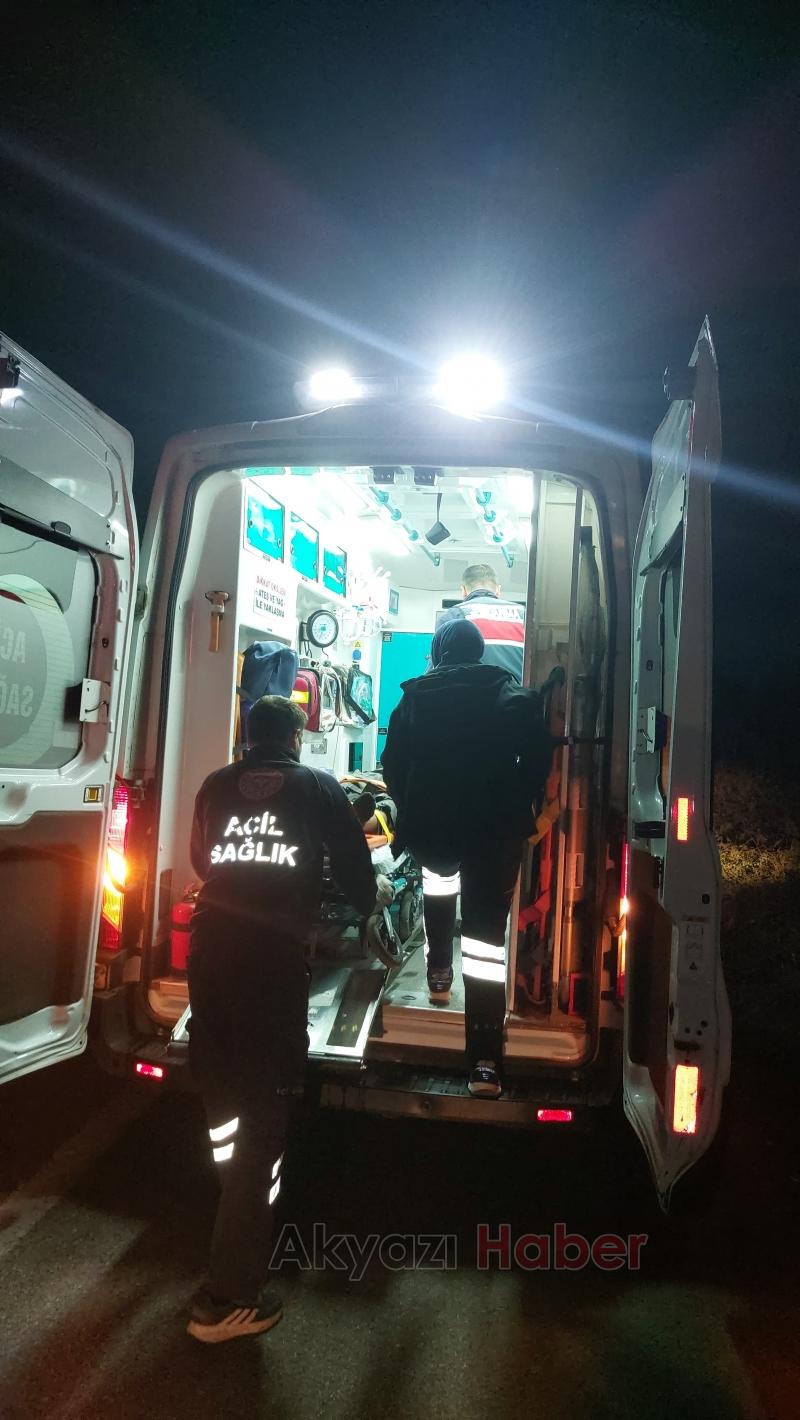 Şarampole uçan araçtan yaralı kurtarıldı, sedyede sigara yaktı