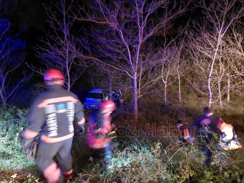 Şarampole uçan araçtan yaralı kurtarıldı, sedyede sigara yaktı