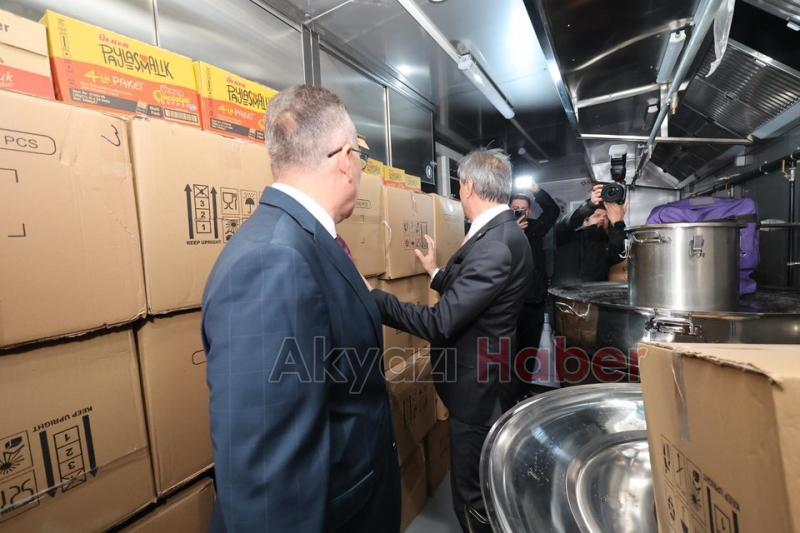 Evlerine giremeyen İstanbullulara Sakarya'dan yardım