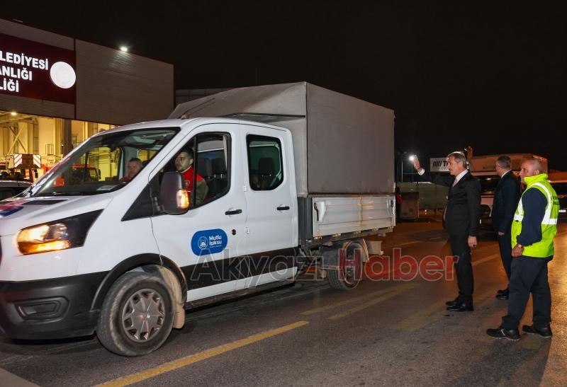 Evlerine giremeyen İstanbullulara Sakarya'dan yardım