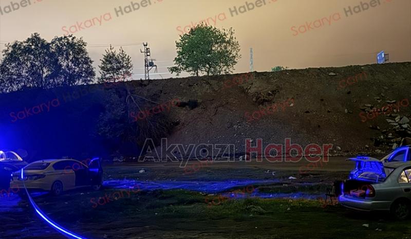 Akyazı'da 2 kişi silahla vuruldu