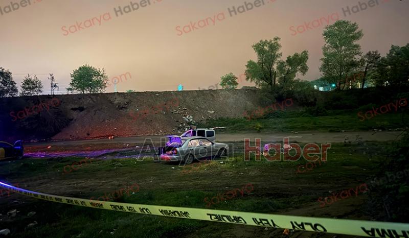 Akyazı'da 2 kişi silahla vuruldu