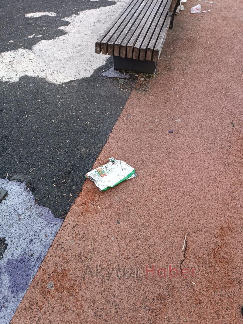 Akyazı SGM Parkı'nda alkol ve çöp tepkisi