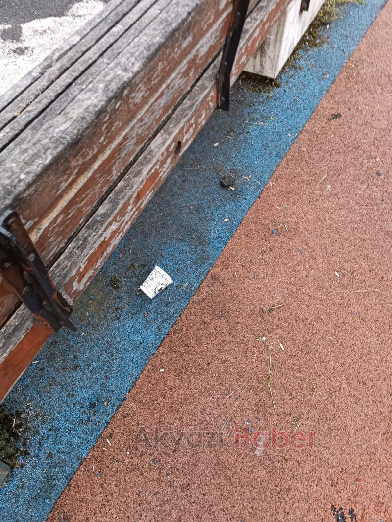 Akyazı SGM Parkı'nda alkol ve çöp tepkisi