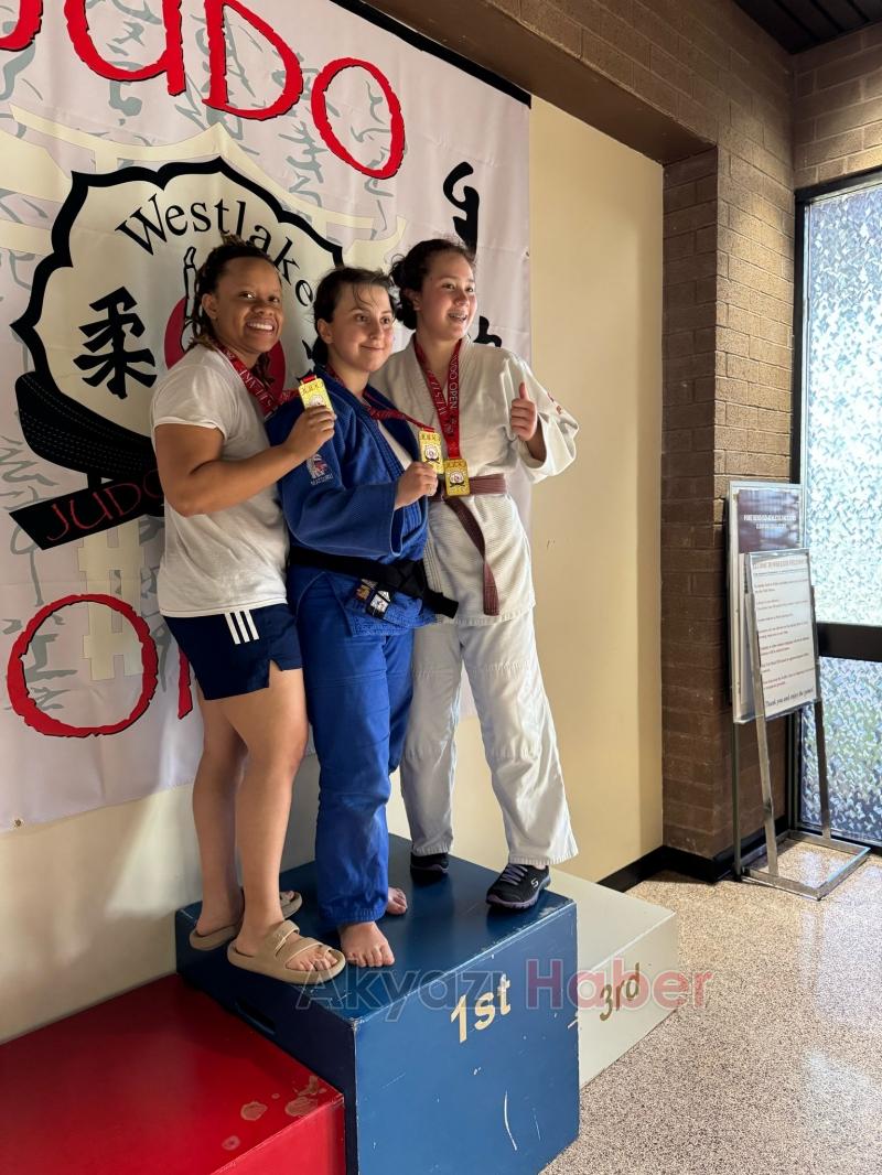 Texsas’ta Karapürçek Rüzgarı: Sümeyye Aman’dan Uluslararası Başarı