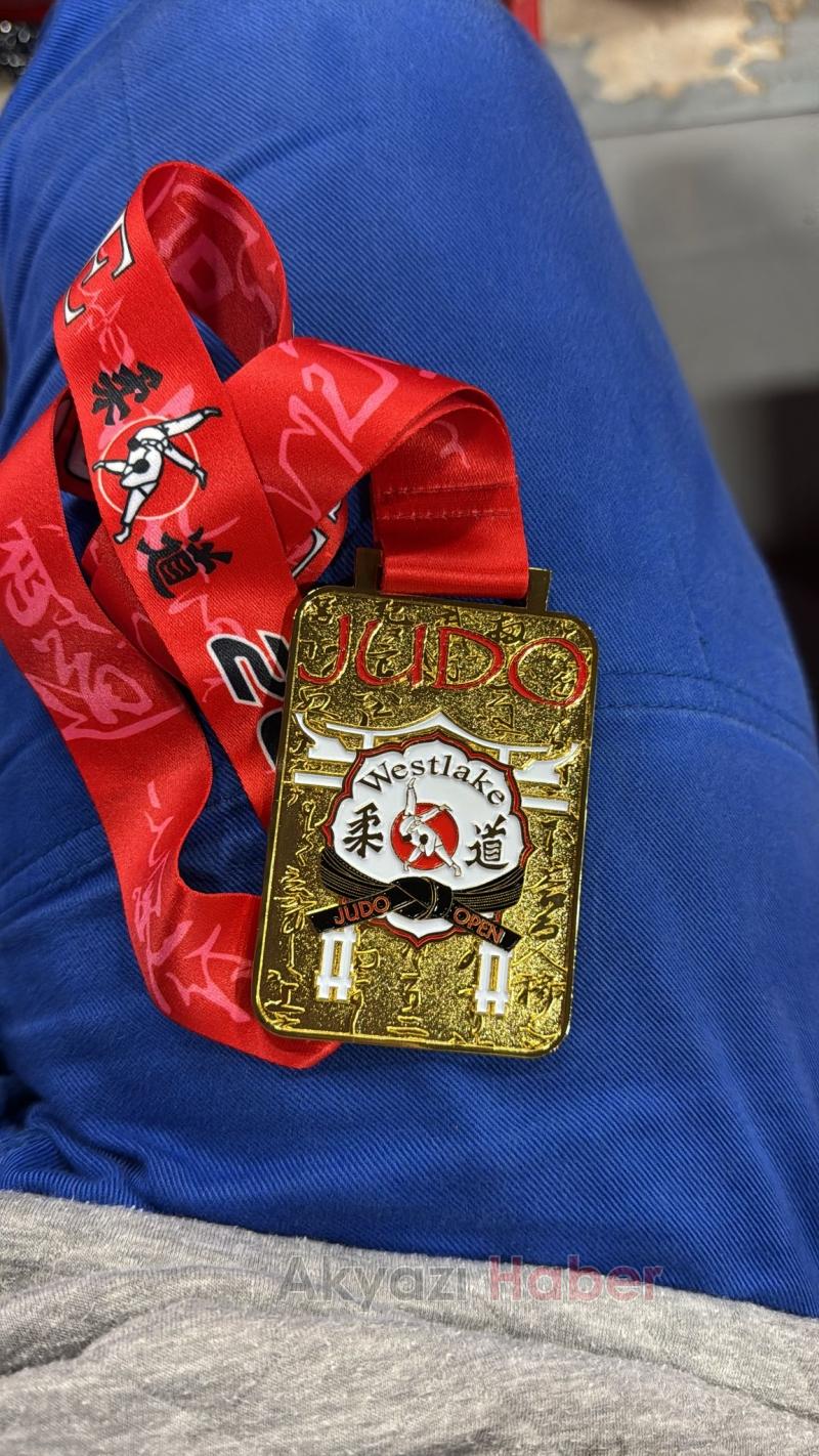 Texsas’ta Karapürçek Rüzgarı: Sümeyye Aman’dan Uluslararası Başarı