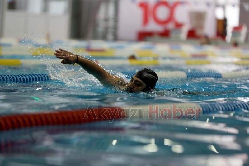 Sahillerde görev yapacak hayat timi bu zorlu parkurda seçiyor