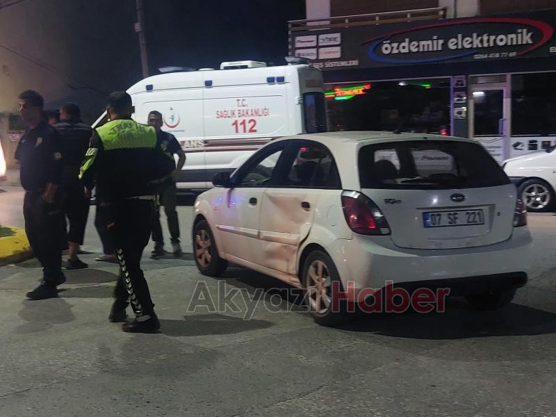 Caddede kaza: 3 yaralı