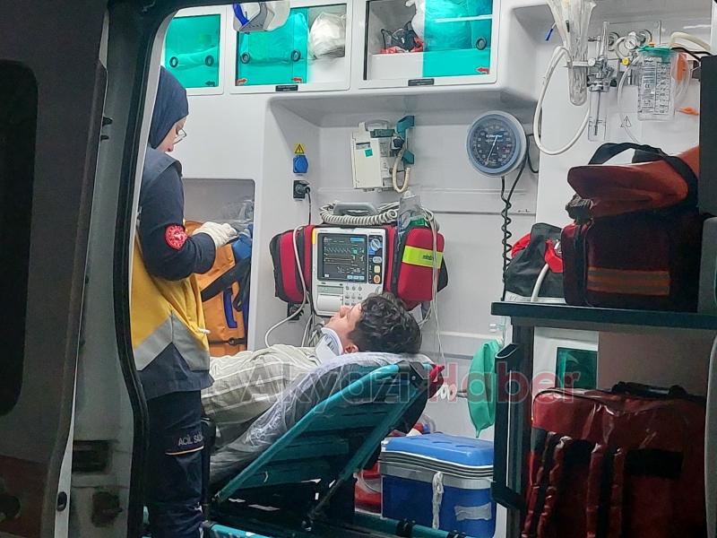 Caddede kaza: 3 yaralı