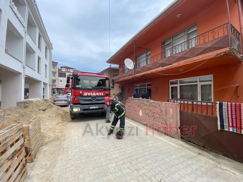 Çamaşır makinesi evi yakıyordu