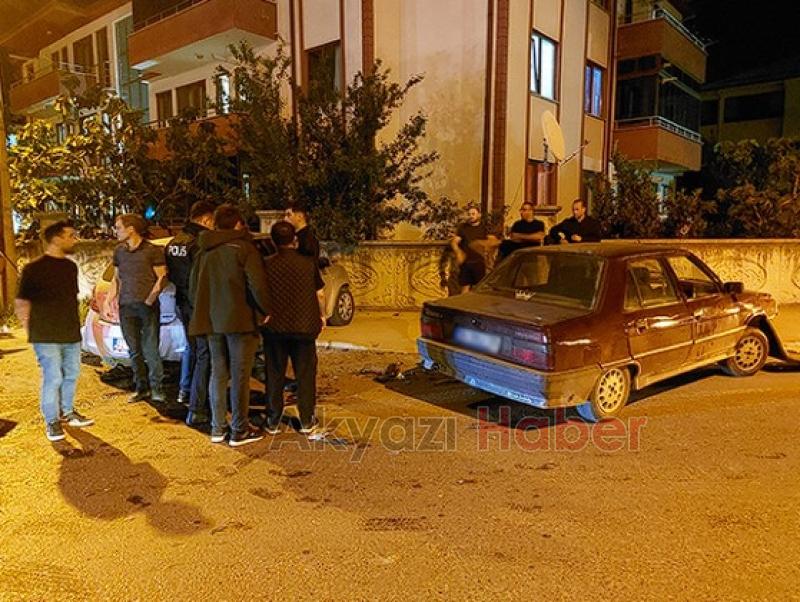 Bir sürücü yaralandı, Diğer araçtan iki kişi kayıplara karıştı