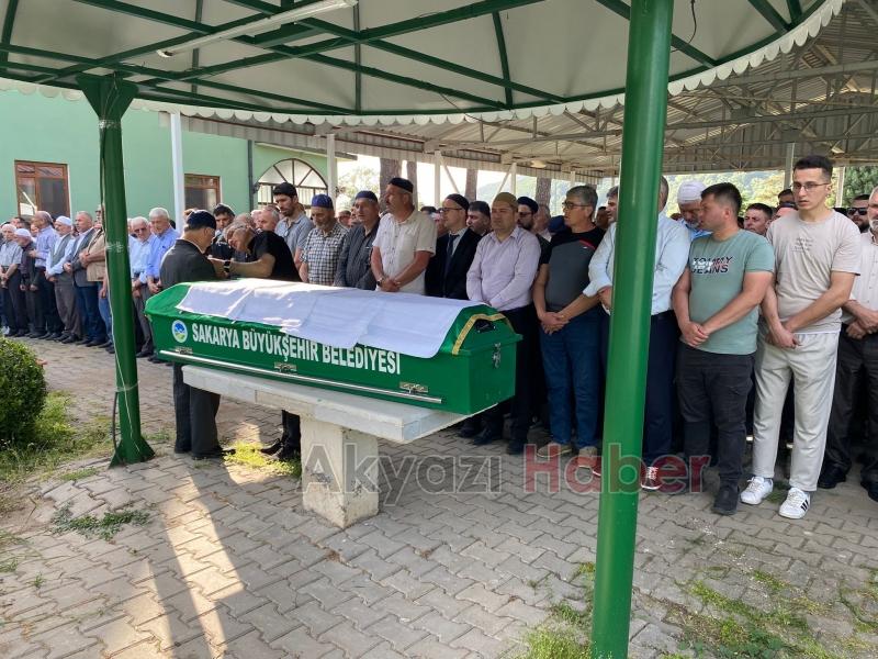 Kamil Saka  defnedildi