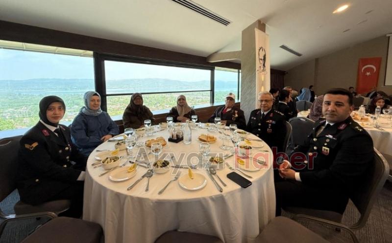 Jandarmadan şehit anneleri için özel program