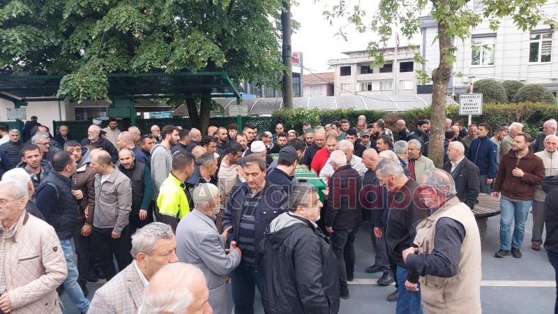 Evinde ölü bulunmuştu, dualarla toprağa verildi