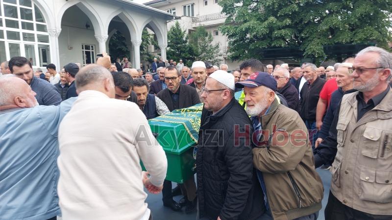 Evinde ölü bulunmuştu, dualarla toprağa verildi