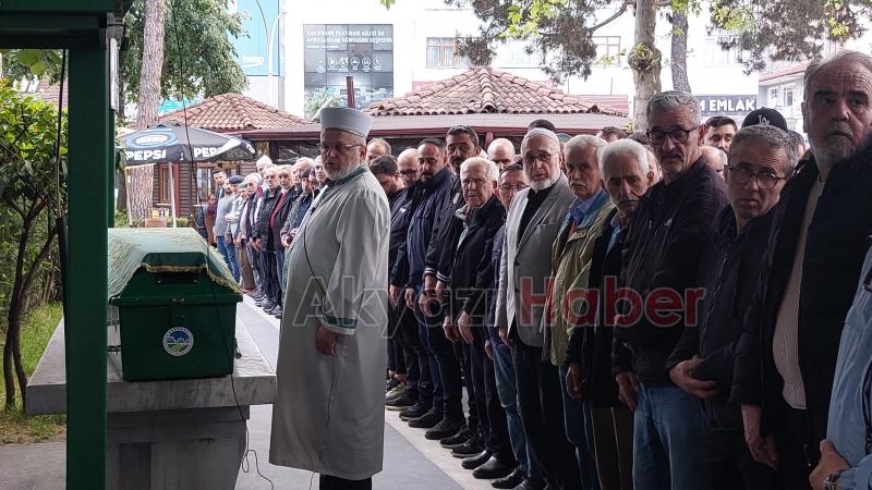 Evinde ölü bulunmuştu, dualarla toprağa verildi