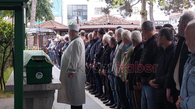Evinde ölü bulunmuştu, dualarla toprağa verildi