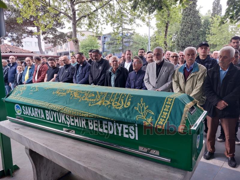 Evinde ölü bulunmuştu, dualarla toprağa verildi