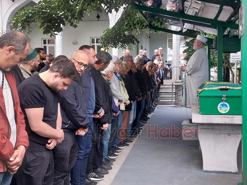 Evinde ölü bulunmuştu, dualarla toprağa verildi