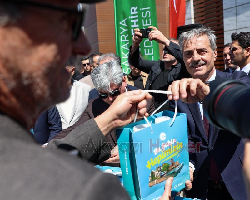 Kahverengi kokarcayı bitirecek yerli tuzak çiftçilere dağıtıldı