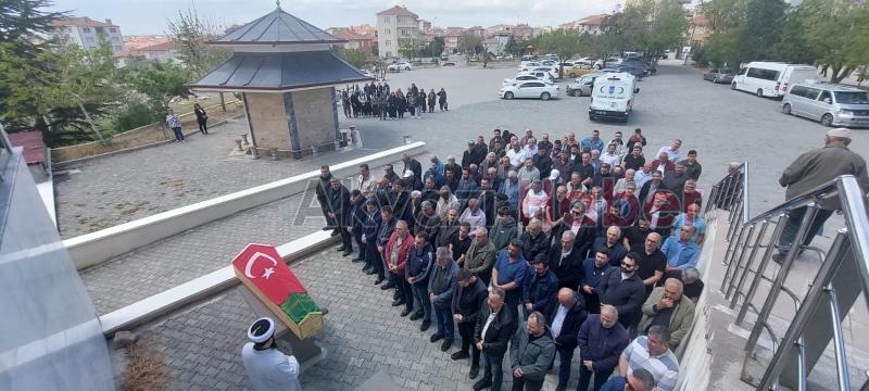 Madanoğlu İlkokulu Müdürü Bülent Gündüz toprağa verildi