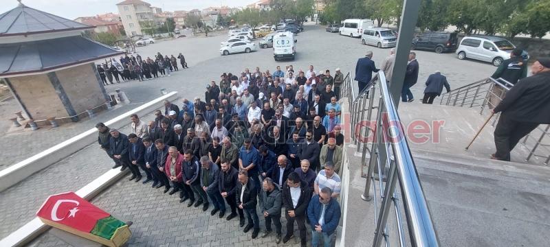 Madanoğlu İlkokulu Müdürü Bülent Gündüz toprağa verildi