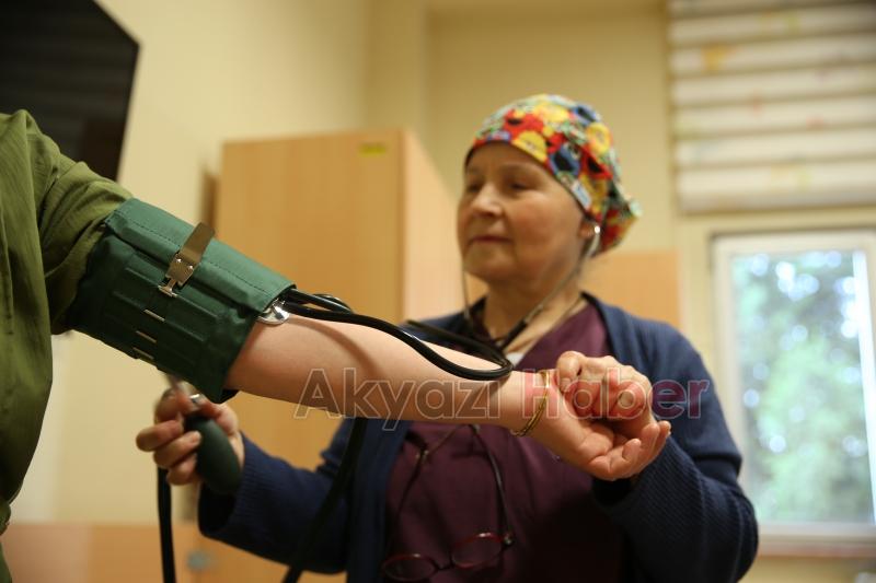 10 yıl önce emekli olmaya hak kazandı ama mesleğinden kopamıyor