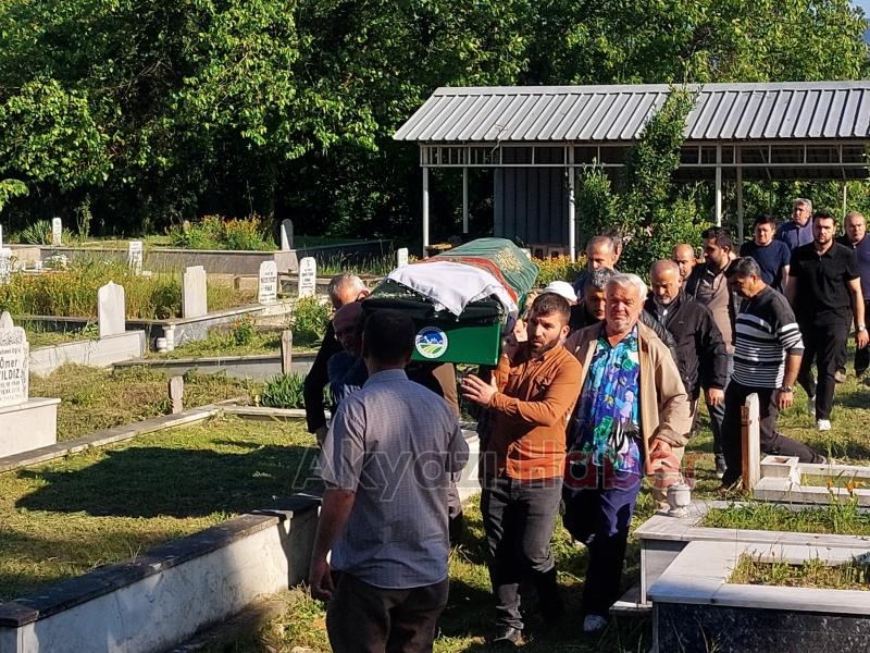 Mübeyyen Öztürk e Gözyaşları ve Dualarla Veda