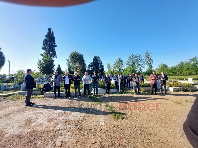 Mübeyyen Öztürk e Gözyaşları ve Dualarla Veda