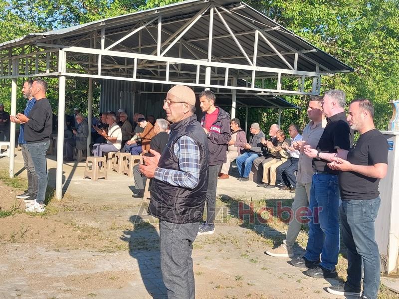 Mübeyyen Öztürk e Gözyaşları ve Dualarla Veda