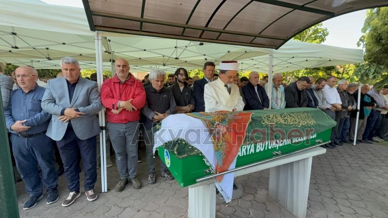 Mübeyyen Öztürk e Gözyaşları ve Dualarla Veda