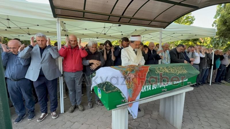 Mübeyyen Öztürk e Gözyaşları ve Dualarla Veda