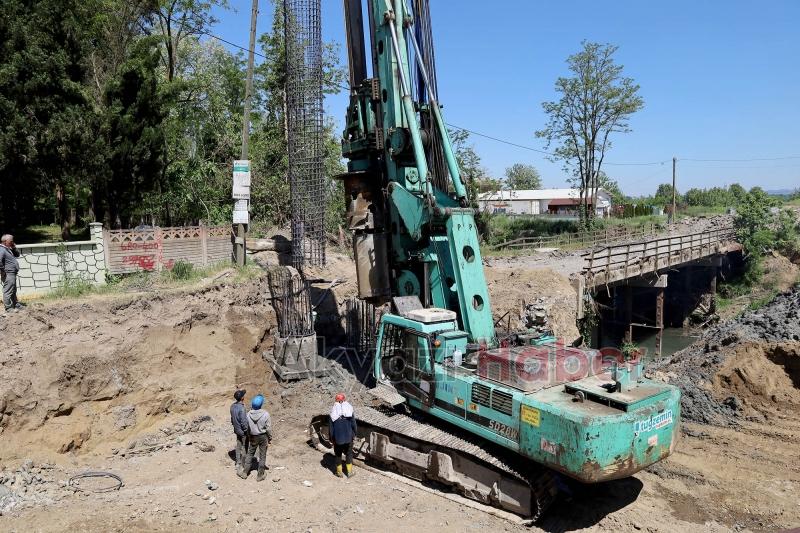 Akyazı Yeniorman’da yeni köprü yapımı başladı