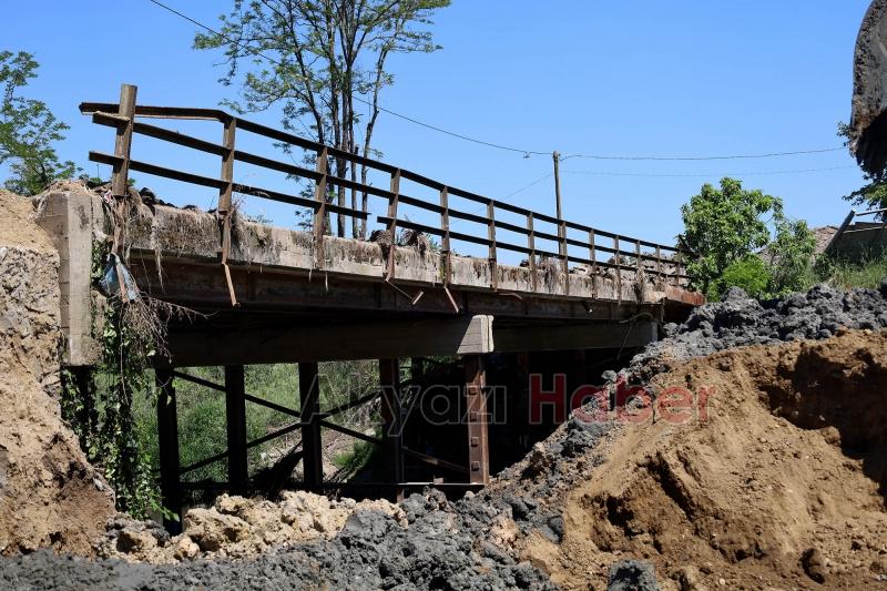 Akyazı Yeniorman’da yeni köprü yapımı başladı