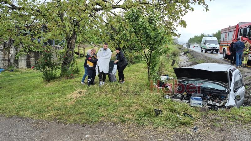 D 100 de Korku Dolu Anlar Akyazı Plakalı Otomobil Sulama Kanalına Uçtu 