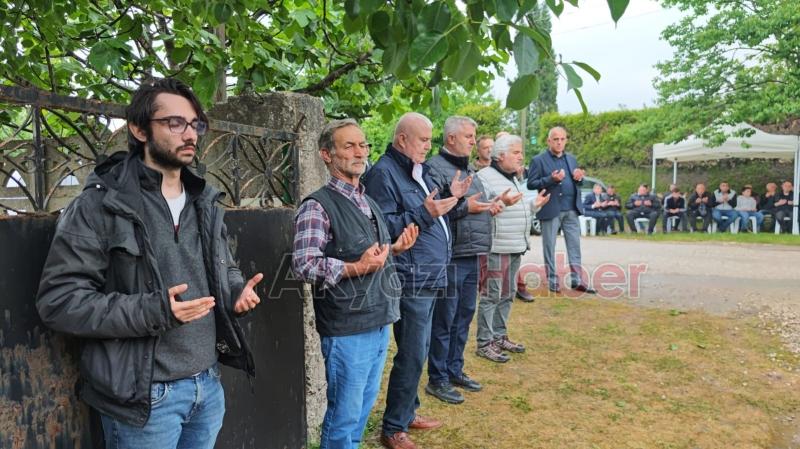 Akyazı Belediye Başkan Yardımcısı'nın Acı Kaybı Sonrası Mevlit Düzenlendi