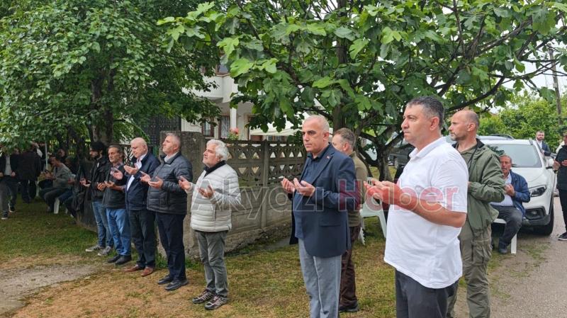 Akyazı Belediye Başkan Yardımcısı'nın Acı Kaybı Sonrası Mevlit Düzenlendi