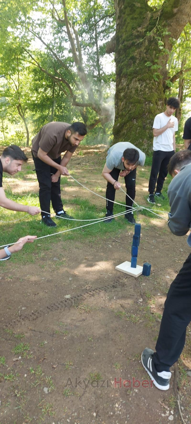 Akyazı'da KYK öğrencilerine moral pikniği