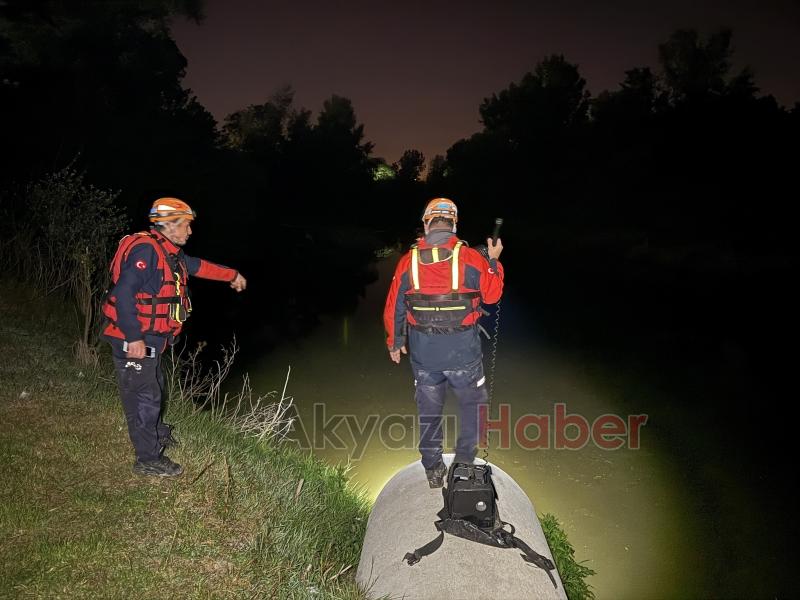 Nehirde çırpınırken görüldü; Ekipler suda onu arıyor