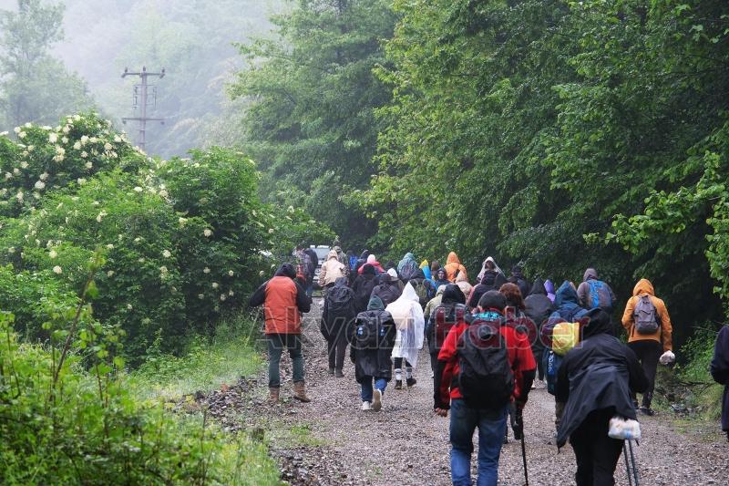 Doğançay Şelalesi’ni keşfettiler