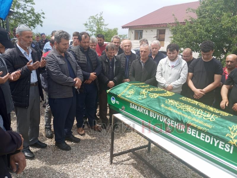 Eşi ile kaza yapan sürücü toprağa verildi
