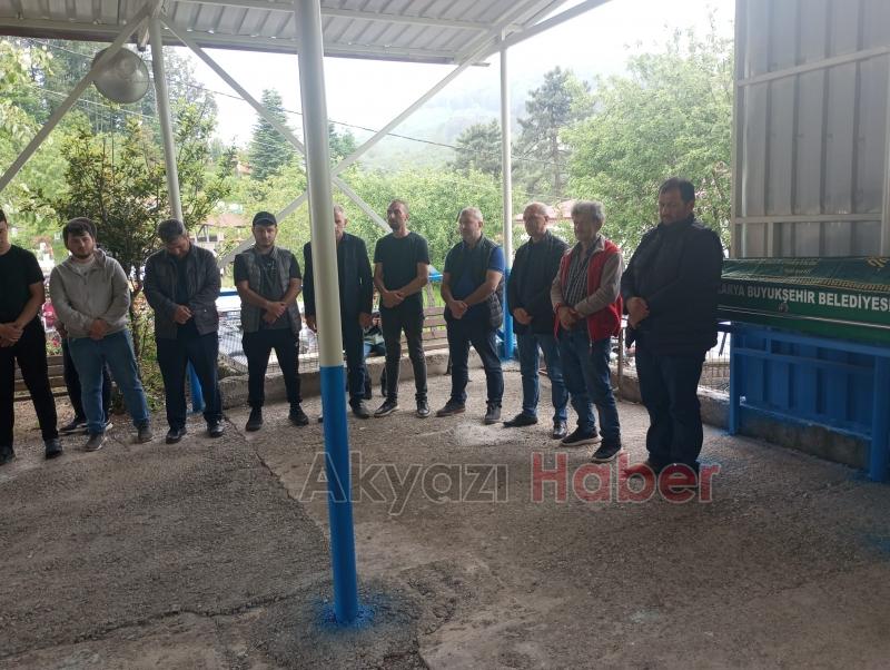 Eşi ile kaza yapan sürücü toprağa verildi