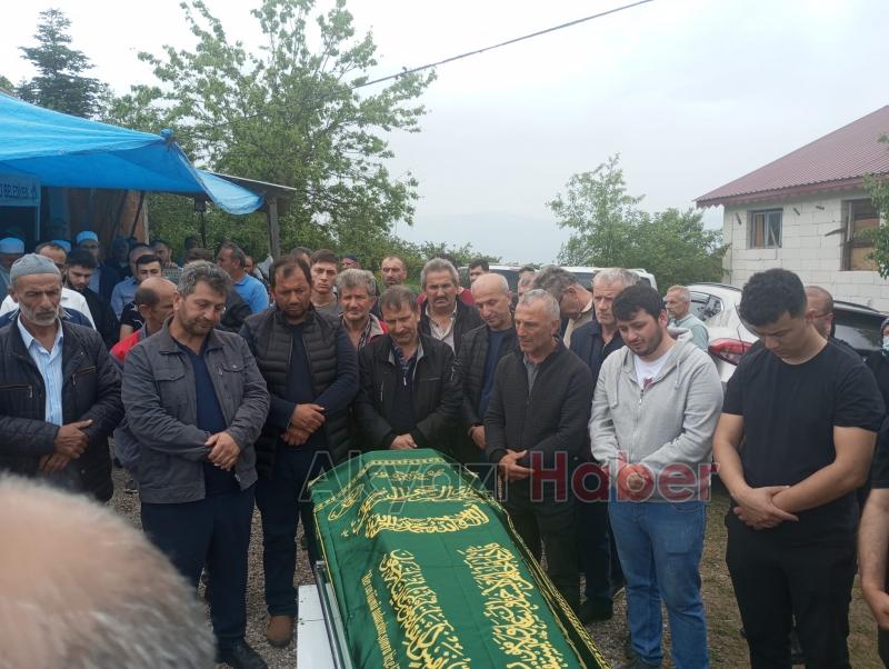 Eşi ile kaza yapan sürücü toprağa verildi