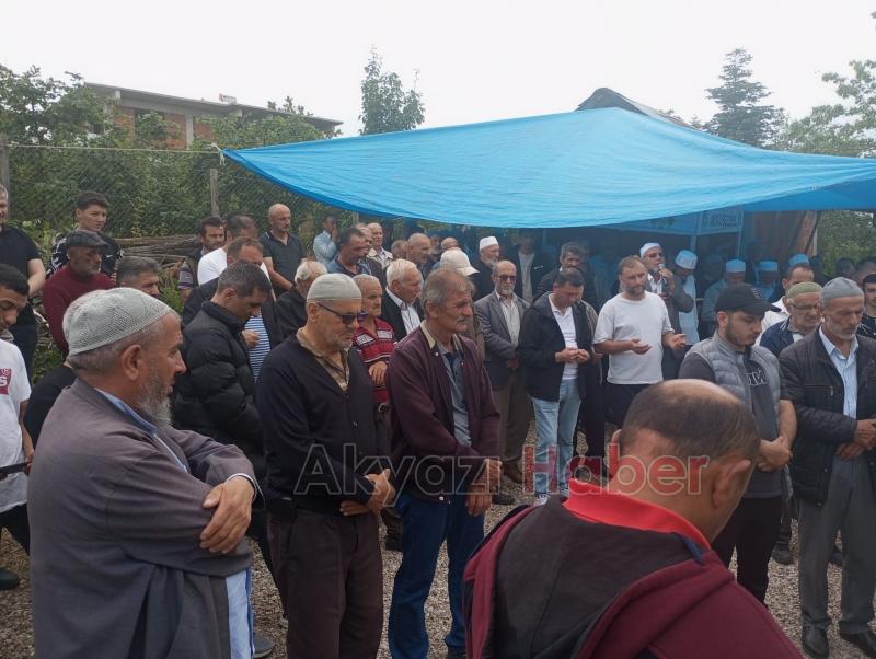 Eşi ile kaza yapan sürücü toprağa verildi